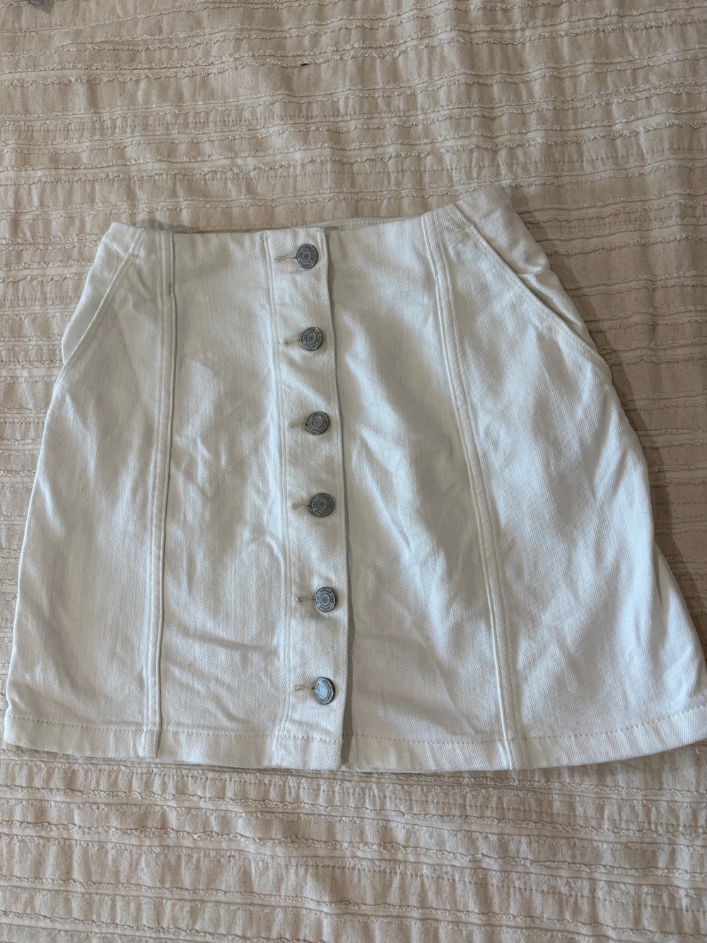 Aritzia Wilfred White Denim Button-Front Mini Skirt